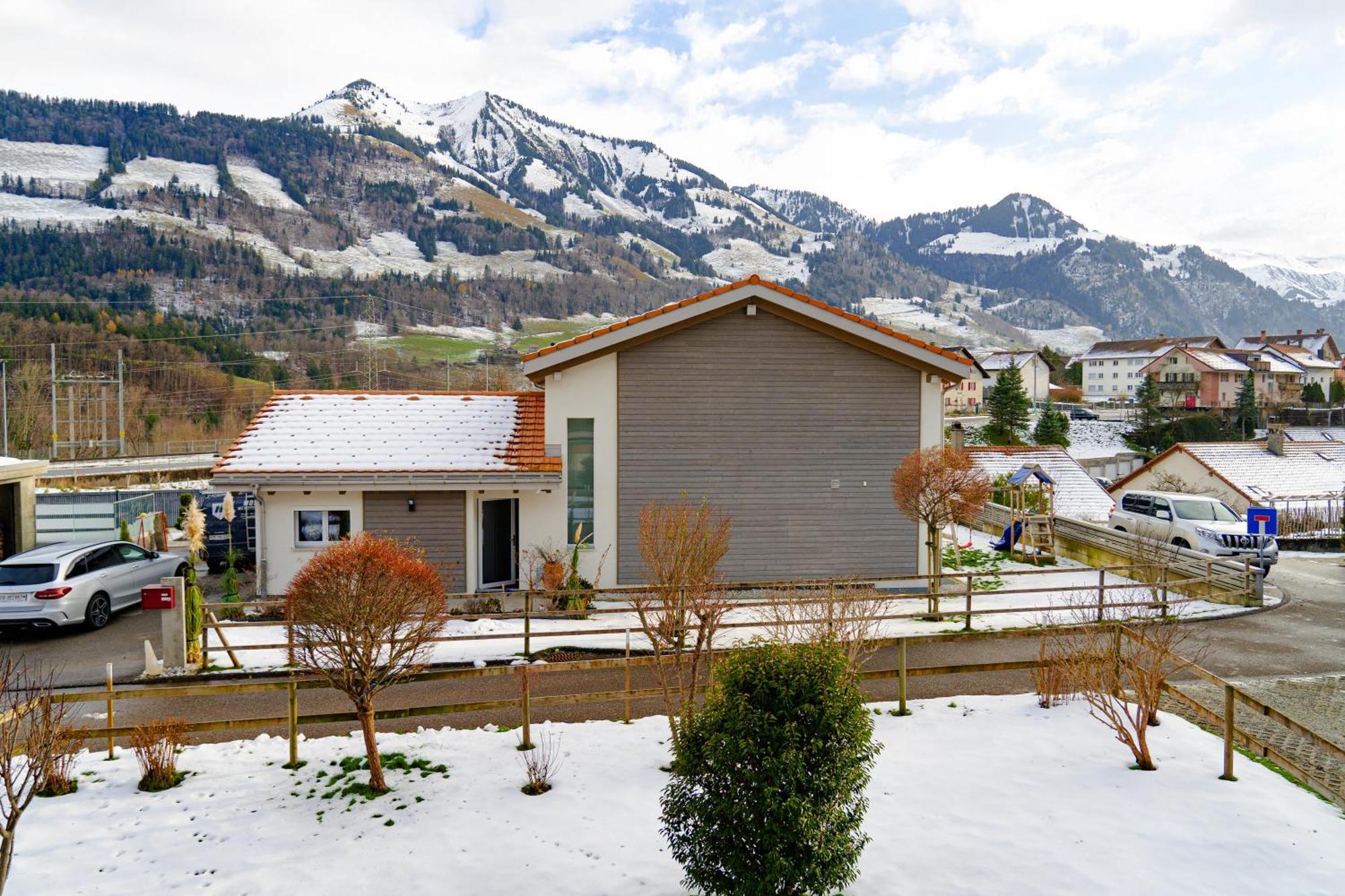 Gruyere Alpes Appartement 3 Chambres Bbq Parking Neirivue Εξωτερικό φωτογραφία